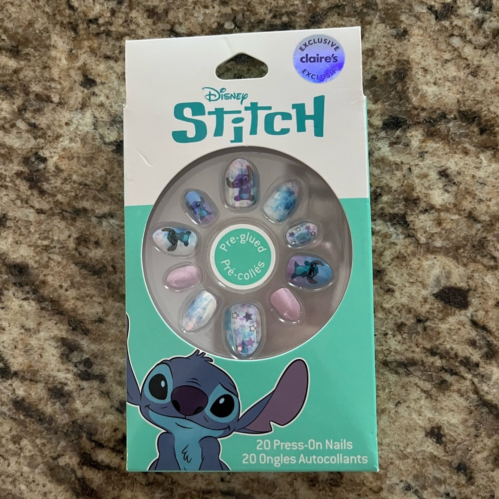 Little Girls Disney Stitch Claire’s 20 Press-On Nails